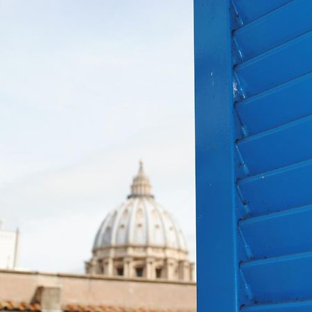 Di Fronte Alla Cupola Roma Phòng bức ảnh