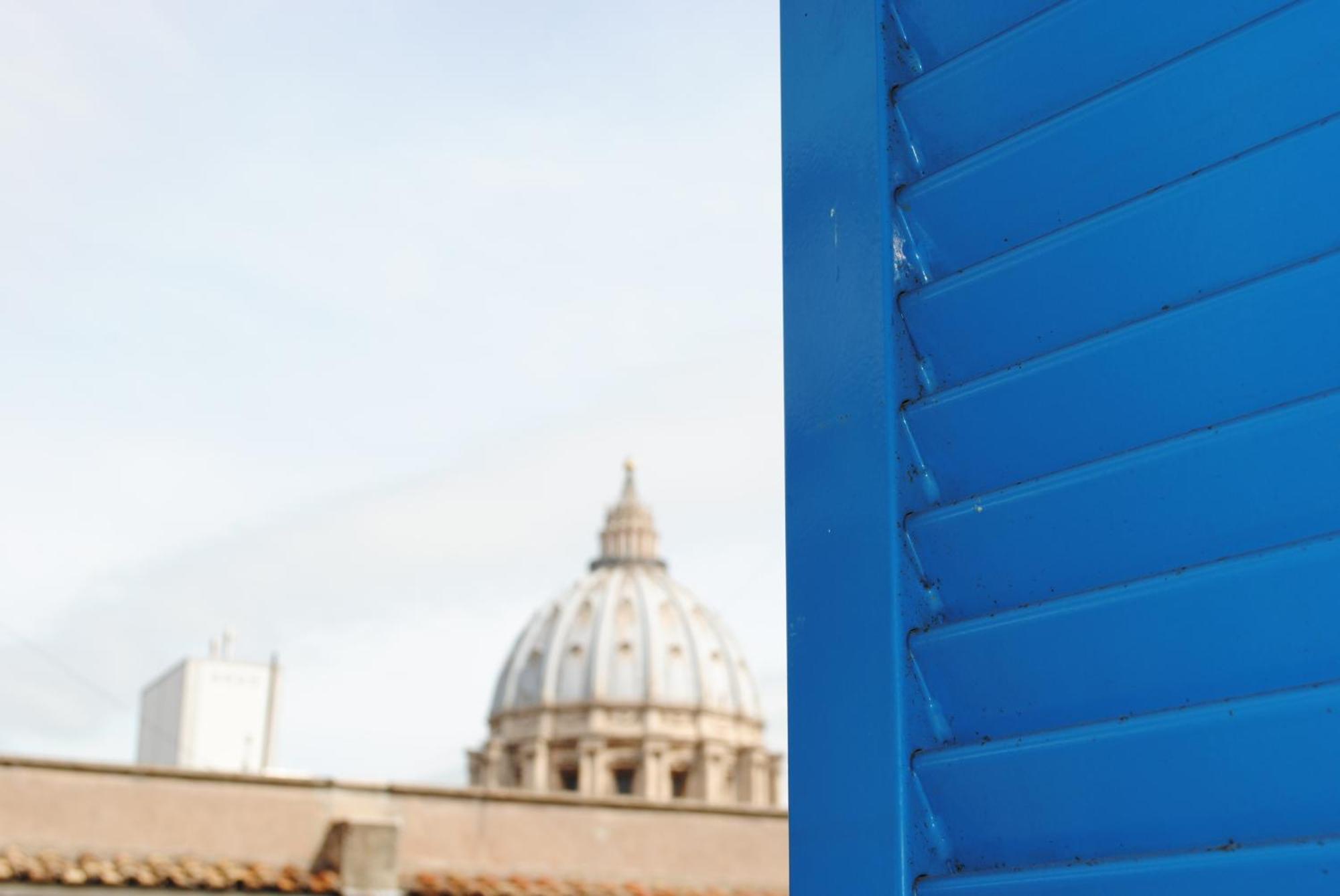 Di Fronte Alla Cupola Roma Phòng bức ảnh