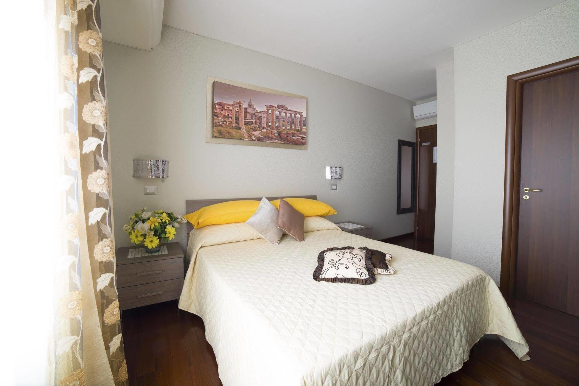 Di Fronte Alla Cupola Roma Ngoại thất bức ảnh